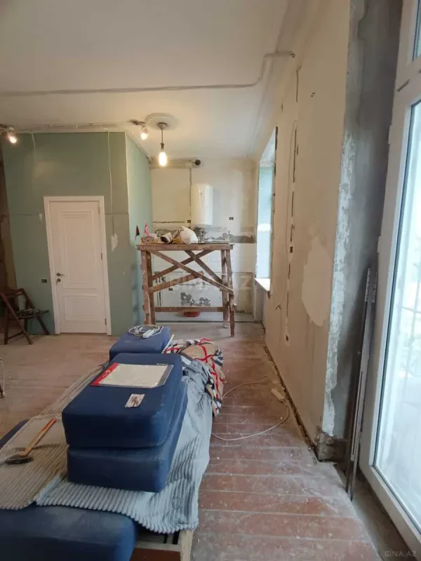 Satılır 1 otaqlı mənzil 40 m²