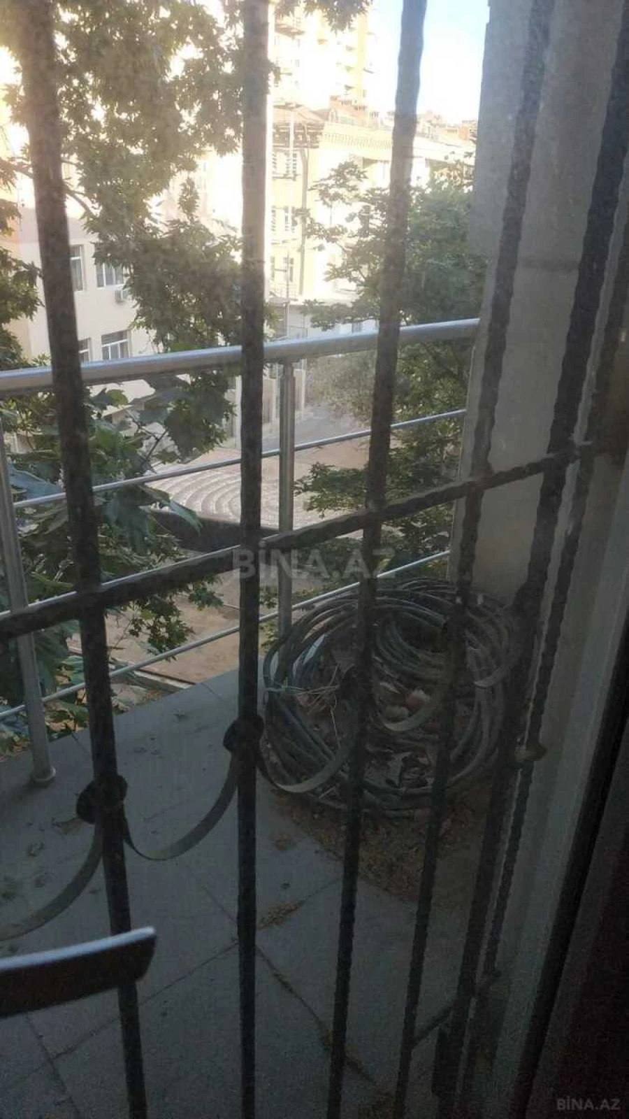 Satılır 1 otaqlı mənzil 40 m²