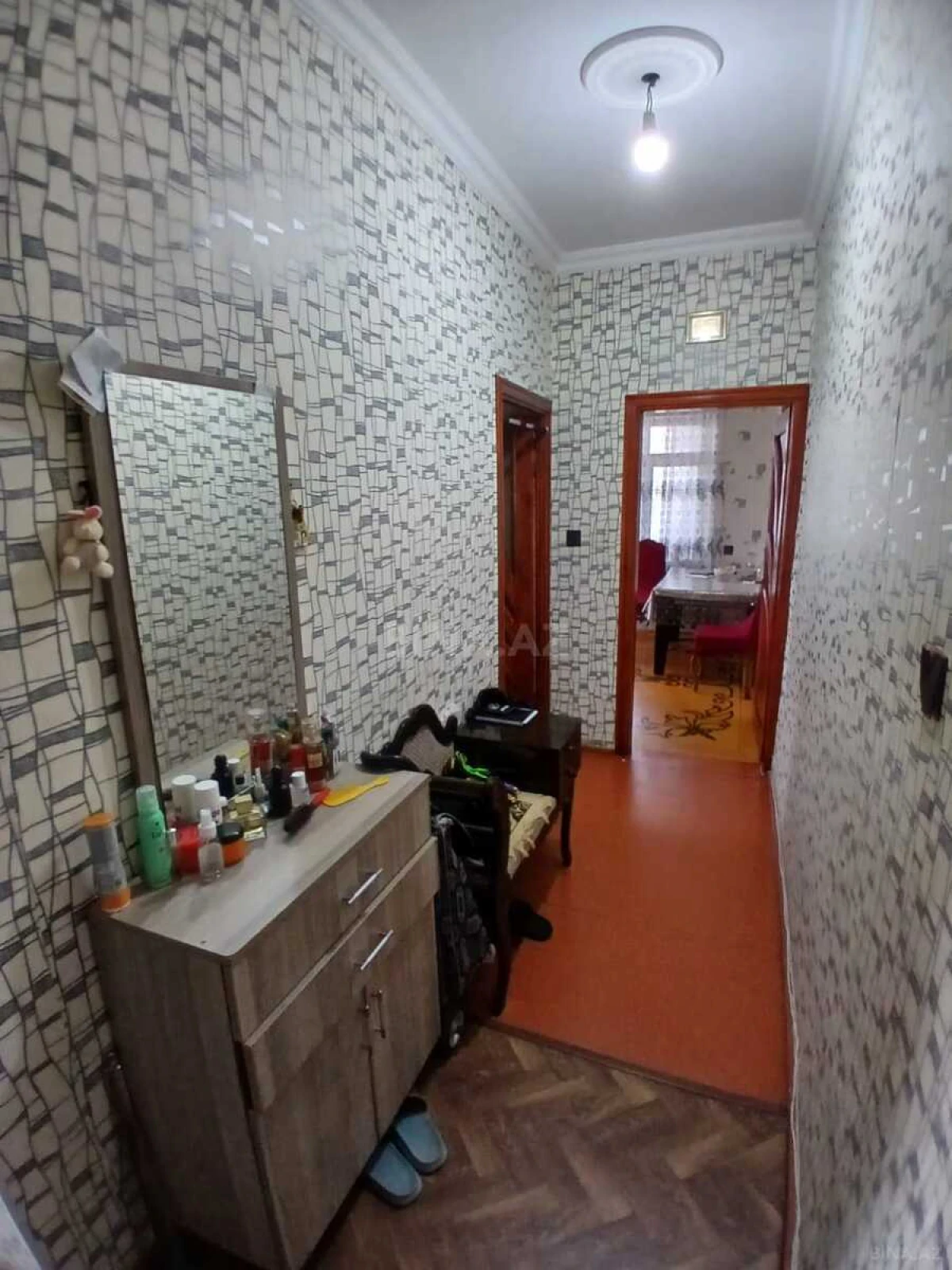 Satılır 2 otaqlı mənzil 58 m²