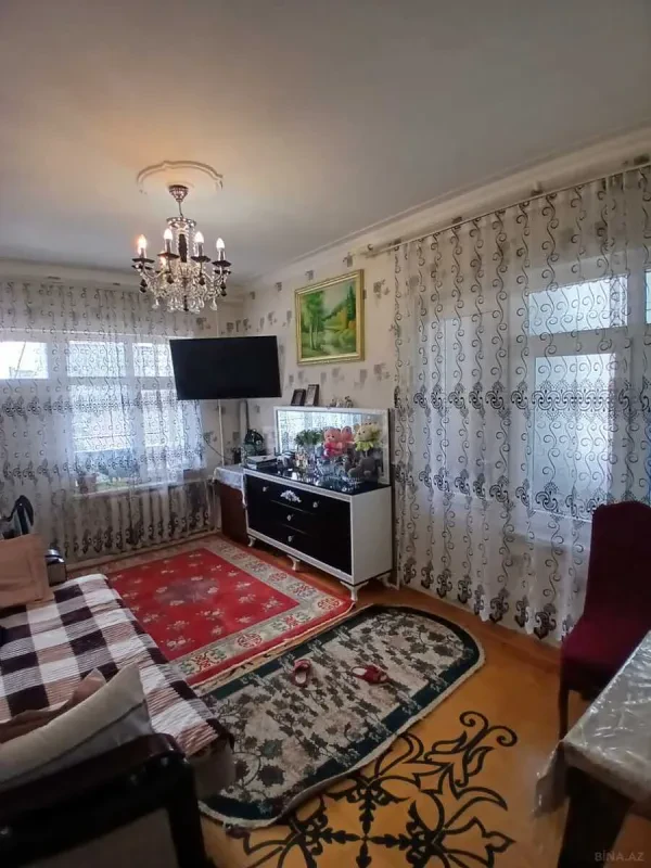Satılır 2 otaqlı mənzil 58 m²