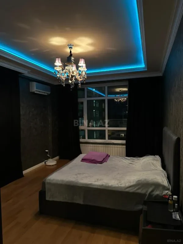 Kirayə verilir 3 otaqlı mənzil 150 m²