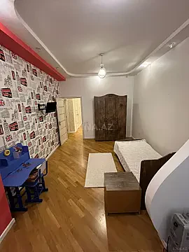 Kirayə verilir 3 otaqlı mənzil 140 m²