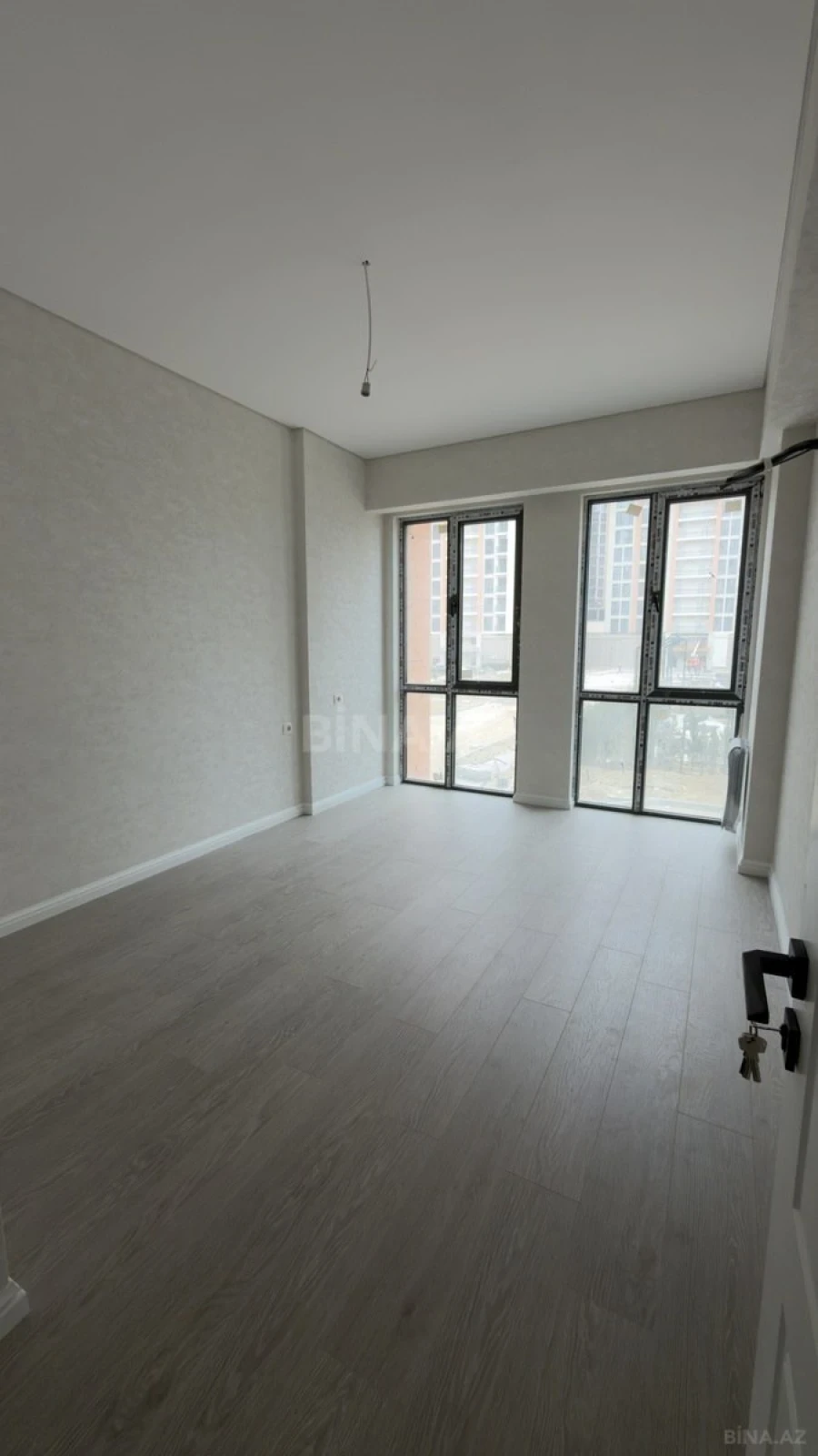 Satılır 3 otaqlı mənzil 72 m²