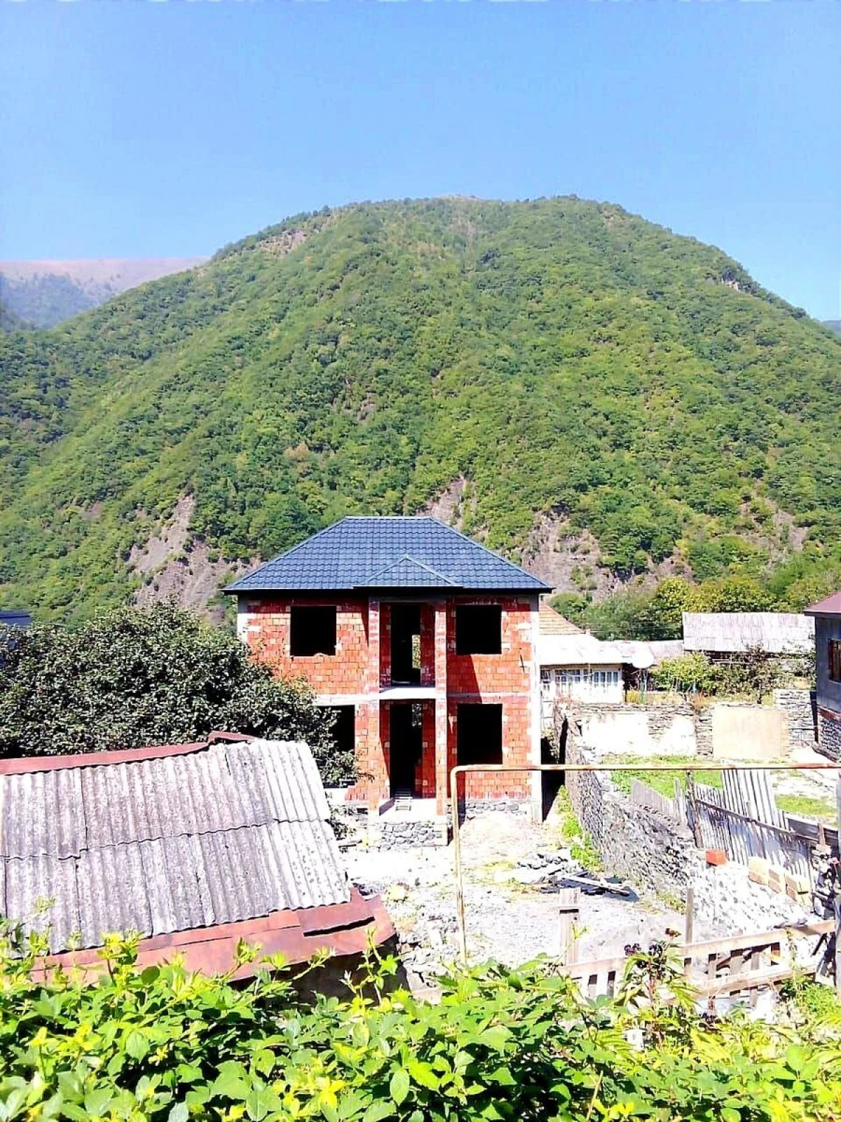 Satılır 4 otaqlı həyət evi 120 m²