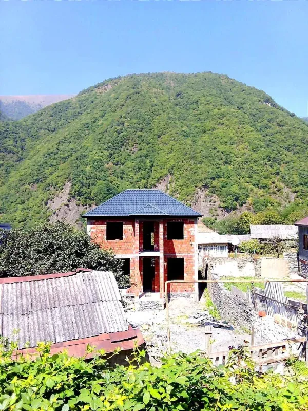 Satılır 4 otaqlı həyət evi 120 m²