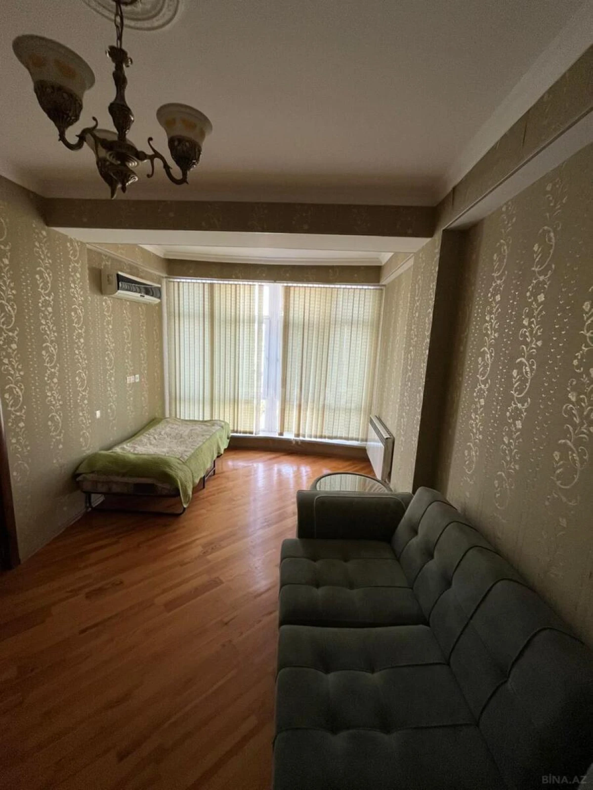 Satılır 2 otaqlı mənzil 66 m²