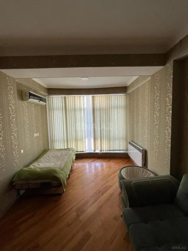Satılır 2 otaqlı mənzil 66 m²