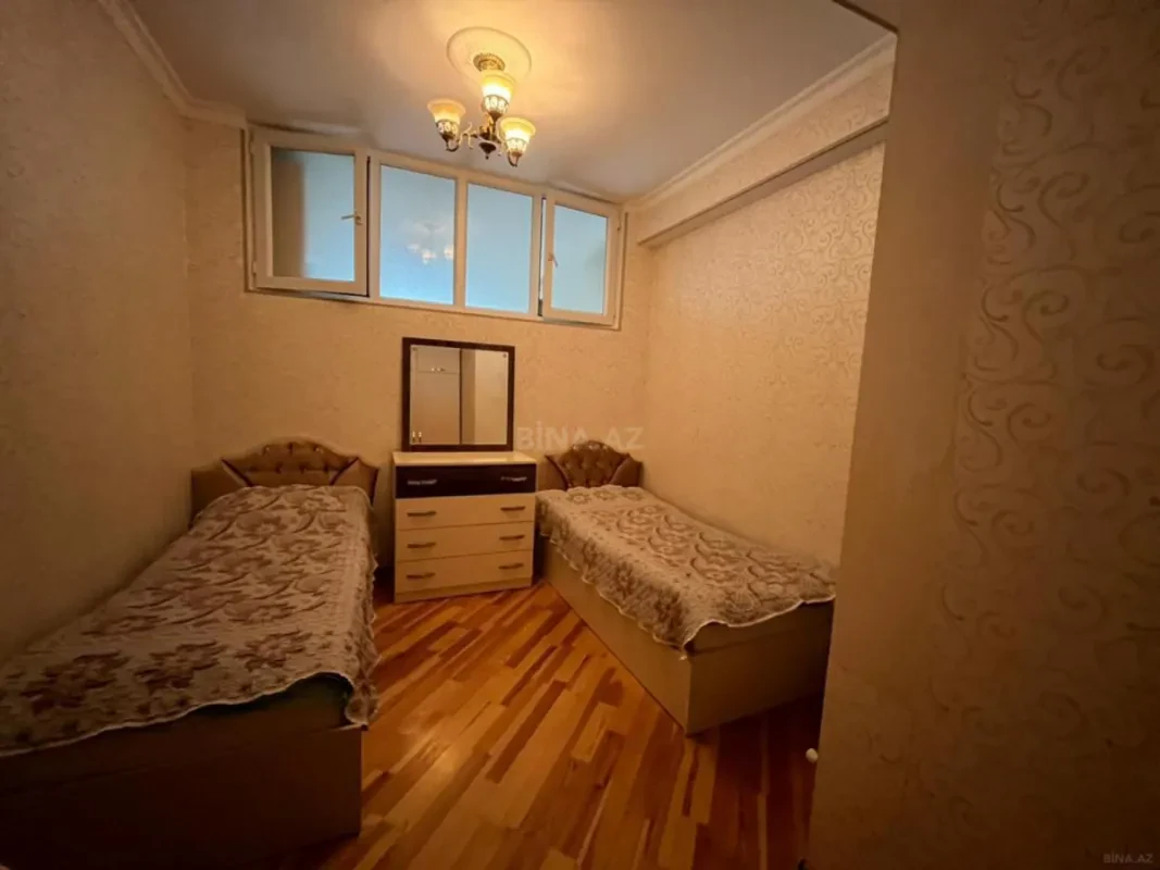 Satılır 2 otaqlı mənzil 66 m²