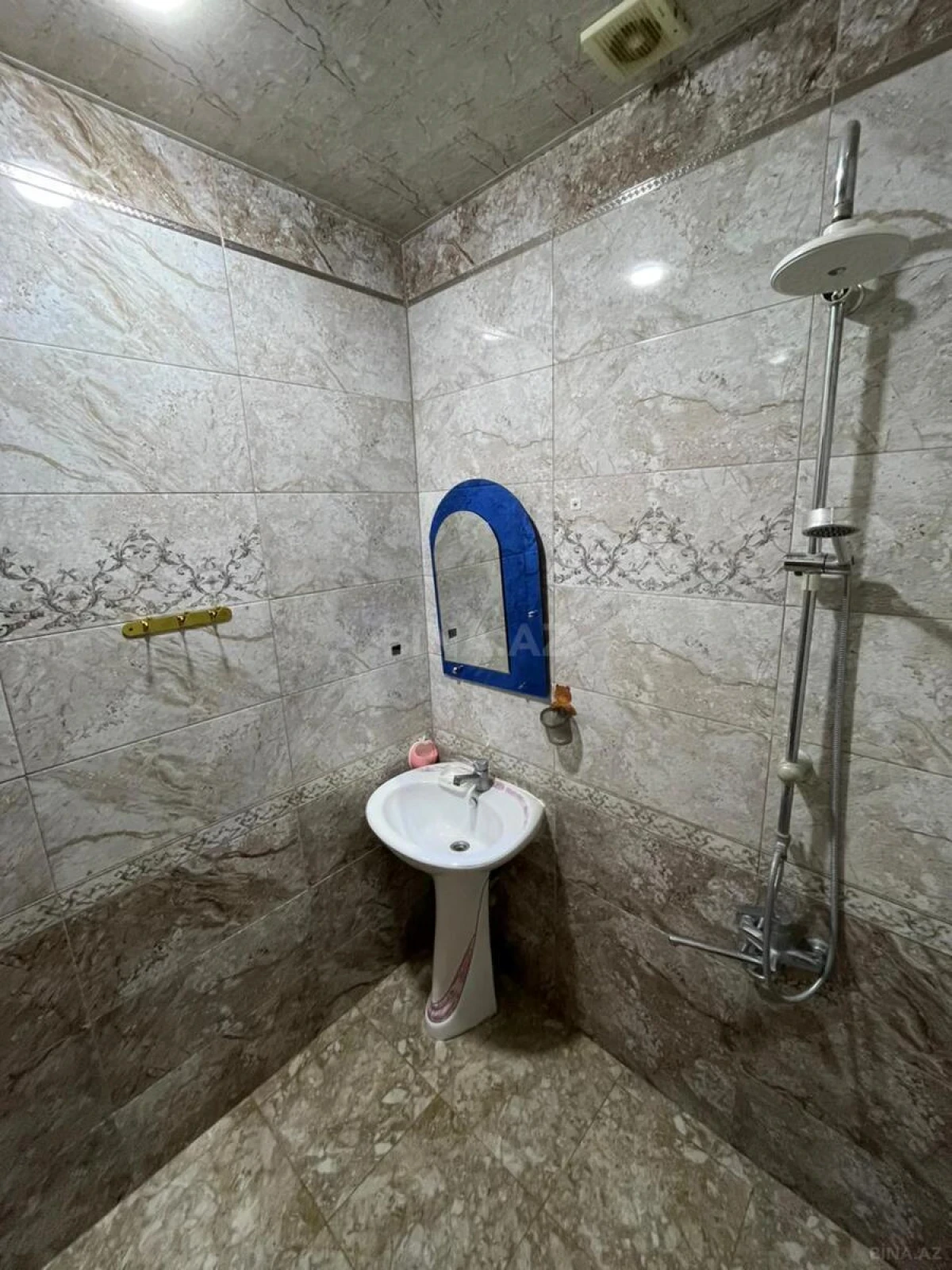 Satılır 2 otaqlı mənzil 66 m²