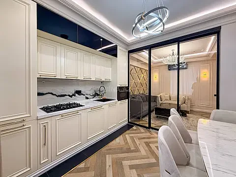 Kirayə verilir 2 otaqlı mənzil 60 m²