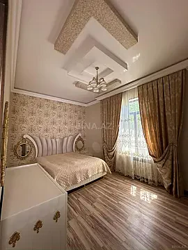Kirayə verilir 6 otaqlı həyət evi 255 m²