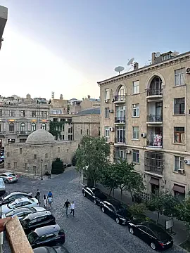 Kirayə verilir 3 otaqlı mənzil 125 m² — Bakı 3 otaq 125.00 m²