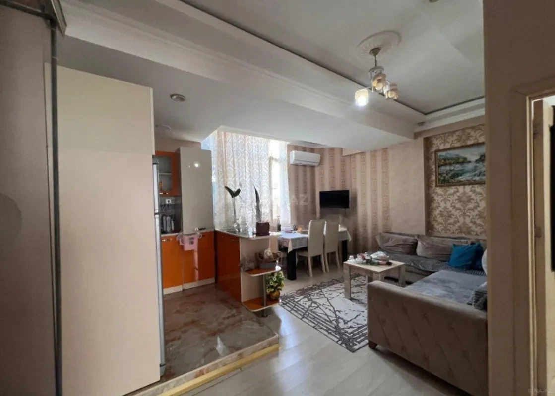 Kirayə verilir 3 otaqlı mənzil 103 m²
