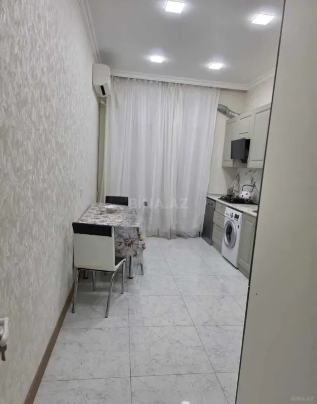 Kirayə verilir 3 otaqlı mənzil 103 m²
