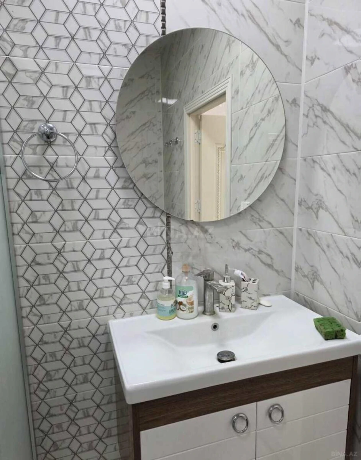 Kirayə verilir 3 otaqlı mənzil 103 m²