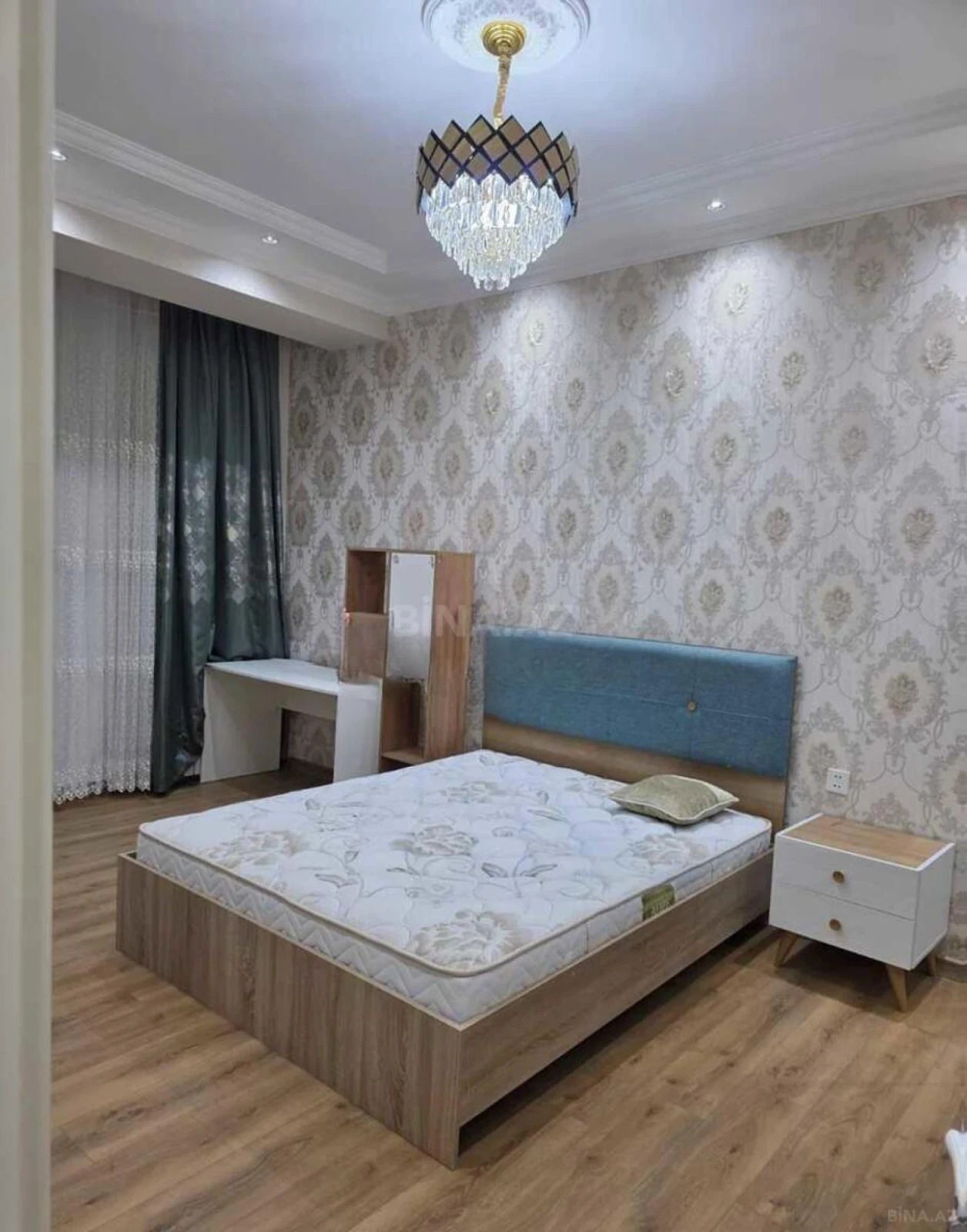 Kirayə verilir 3 otaqlı mənzil 103 m²