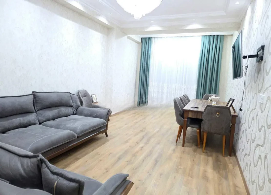 Kirayə verilir 3 otaqlı mənzil 103 m²