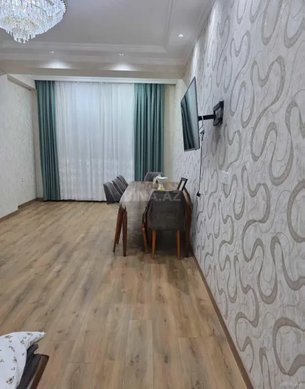Kirayə verilir 3 otaqlı mənzil 103 m²