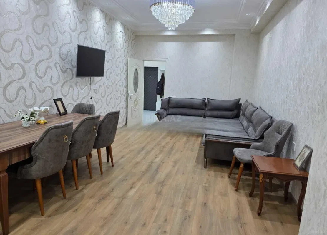 Kirayə verilir 3 otaqlı mənzil 103 m²