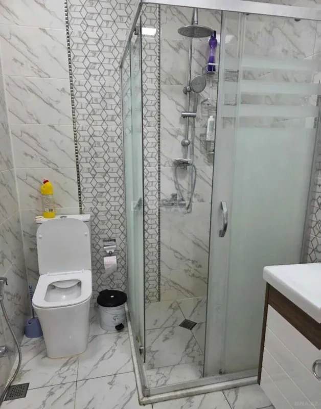 Kirayə verilir 3 otaqlı mənzil 103 m²
