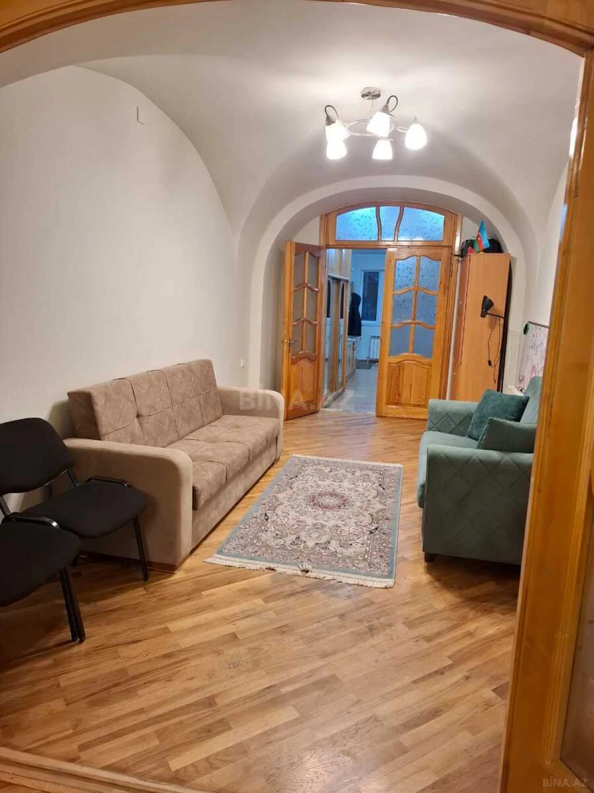 Kirayə verilir 2 otaqlı ofis 65 m²
