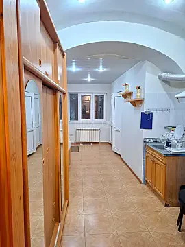 Kirayə verilir 2 otaqlı ofis 65 m²
