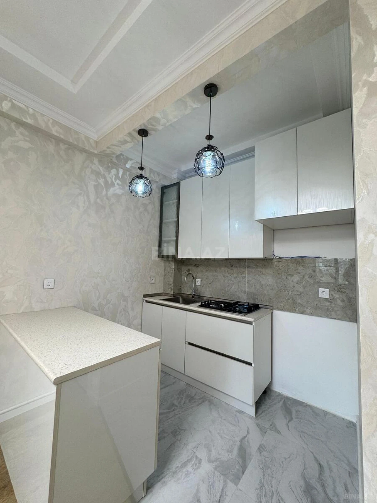 Satılır 2 otaqlı mənzil 69 m²