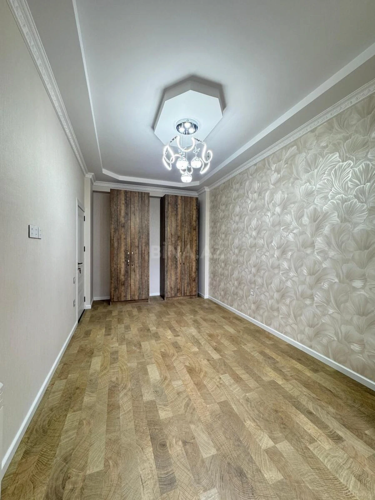 Satılır 2 otaqlı mənzil 69 m²