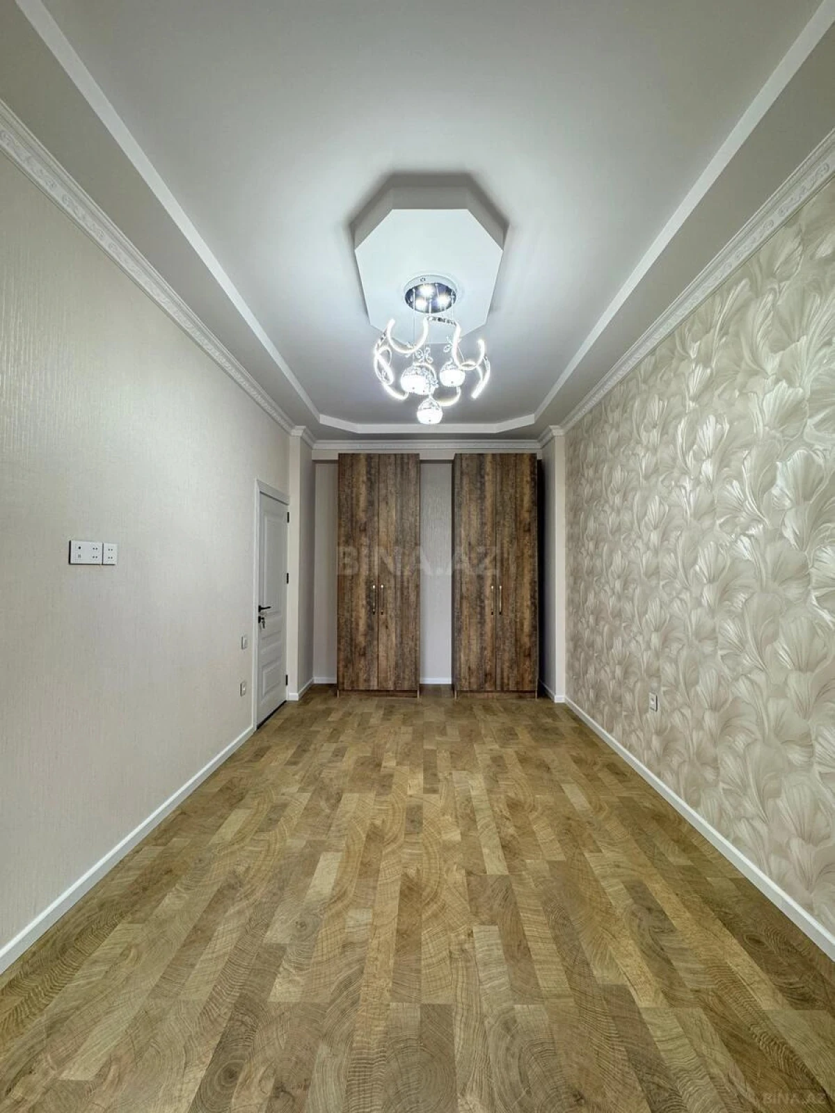 Satılır 2 otaqlı mənzil 69 m²