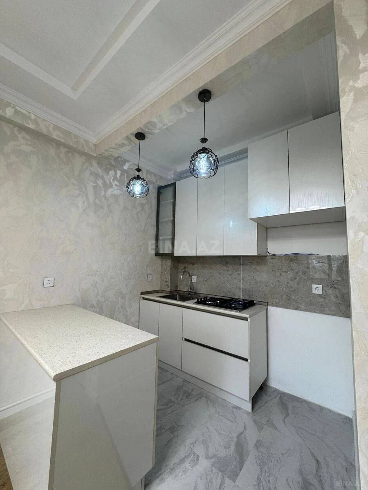 Satılır 2 otaqlı mənzil 69 m²