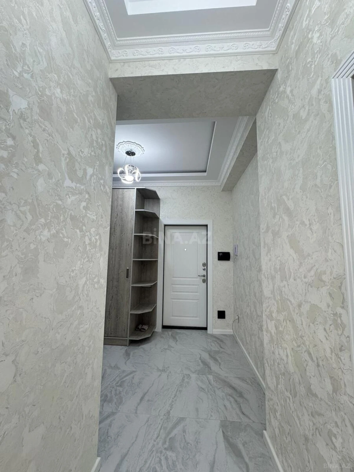 Satılır 2 otaqlı mənzil 69 m²