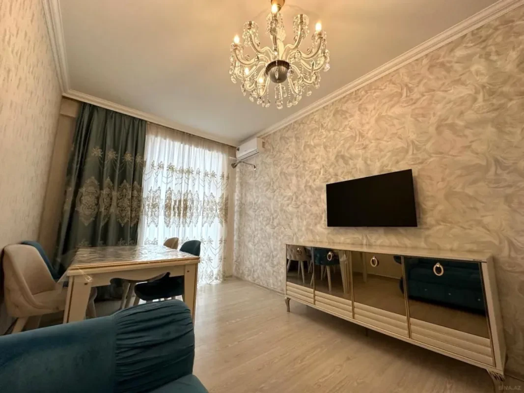 Satılır 2 otaqlı mənzil 75 m²