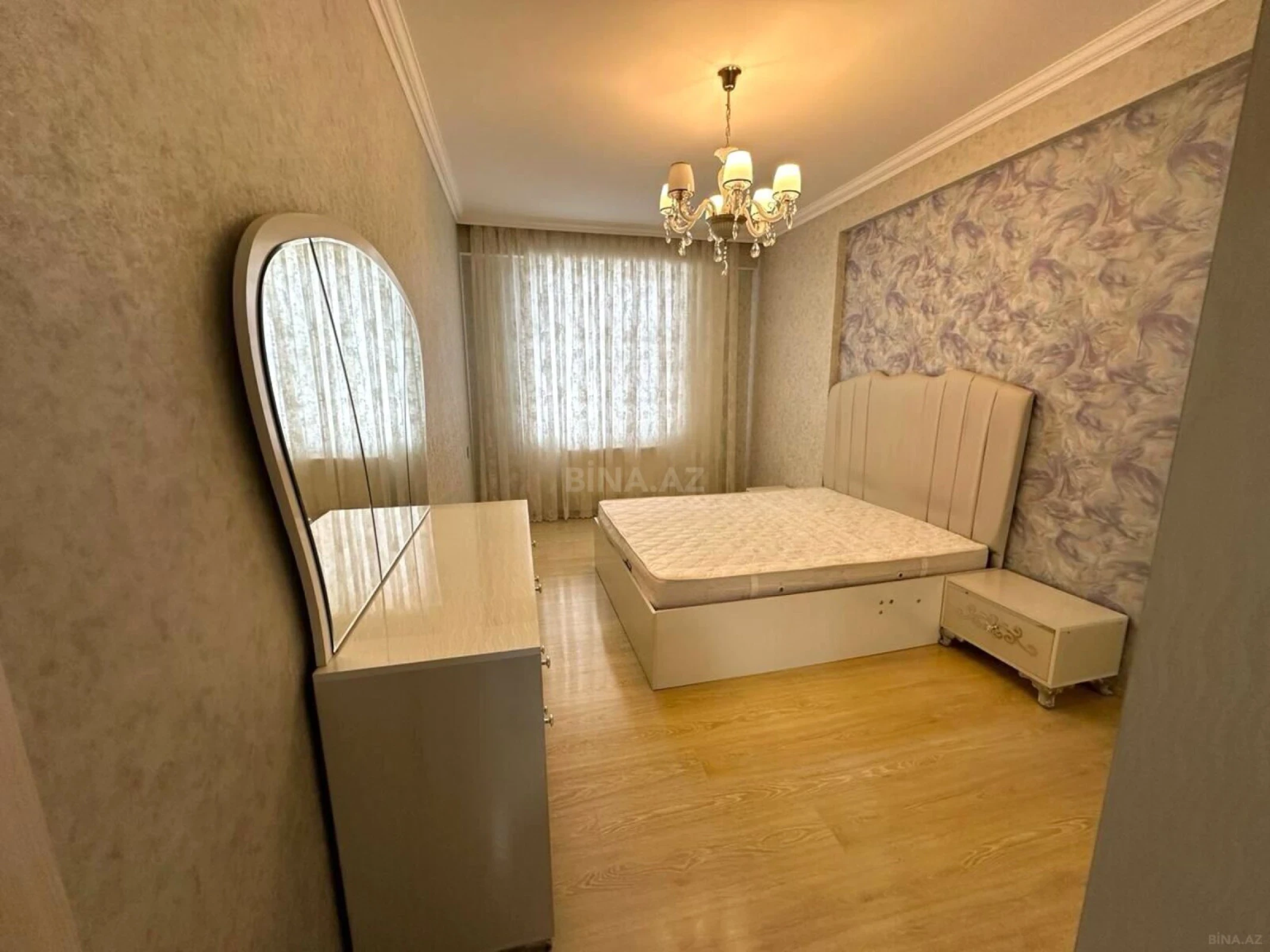 Satılır 2 otaqlı mənzil 75 m²