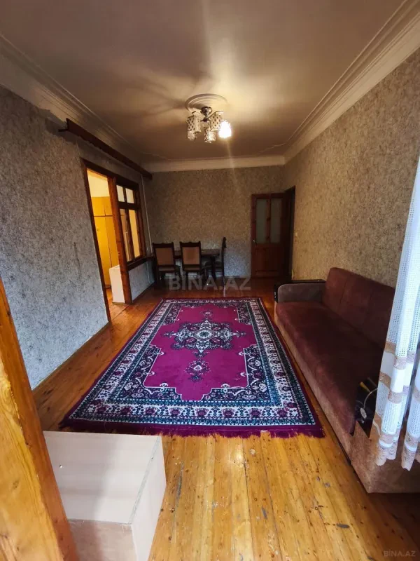 Kirayə verilir 2 otaqlı mənzil 60 m²