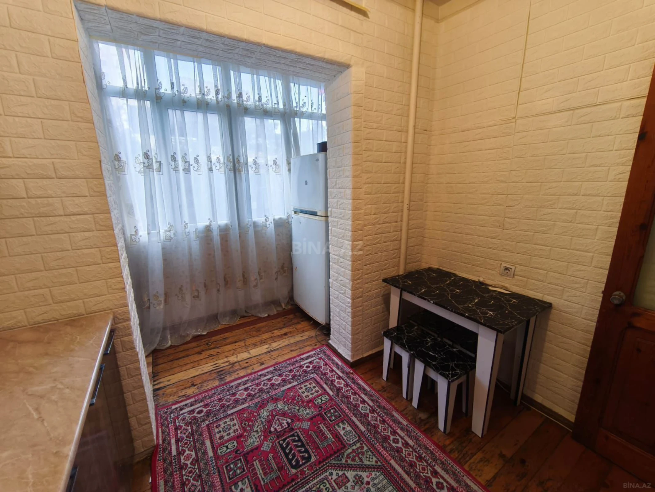 Kirayə verilir 2 otaqlı mənzil 60 m²