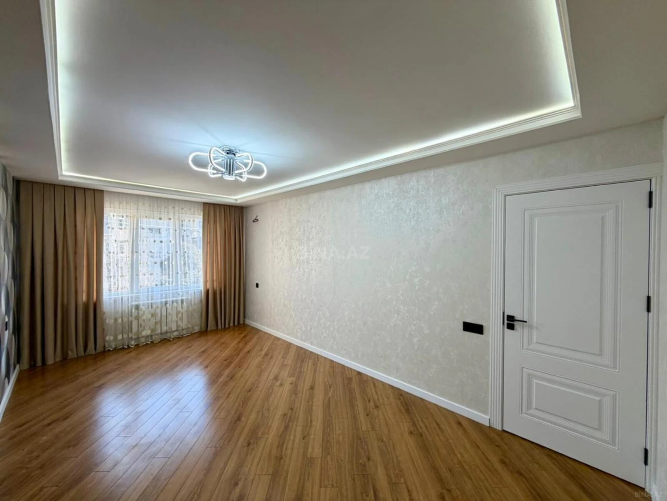 Satılır 3 otaqlı mənzil 75 m²