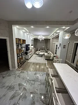 Satılır 4 otaqlı mənzil 100 m²