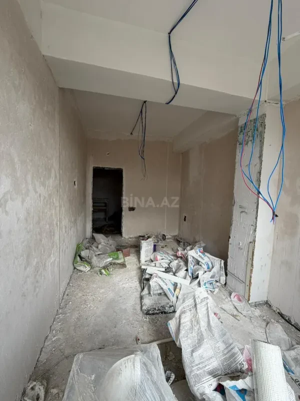 Satılır 3 otaqlı mənzil 130 m²