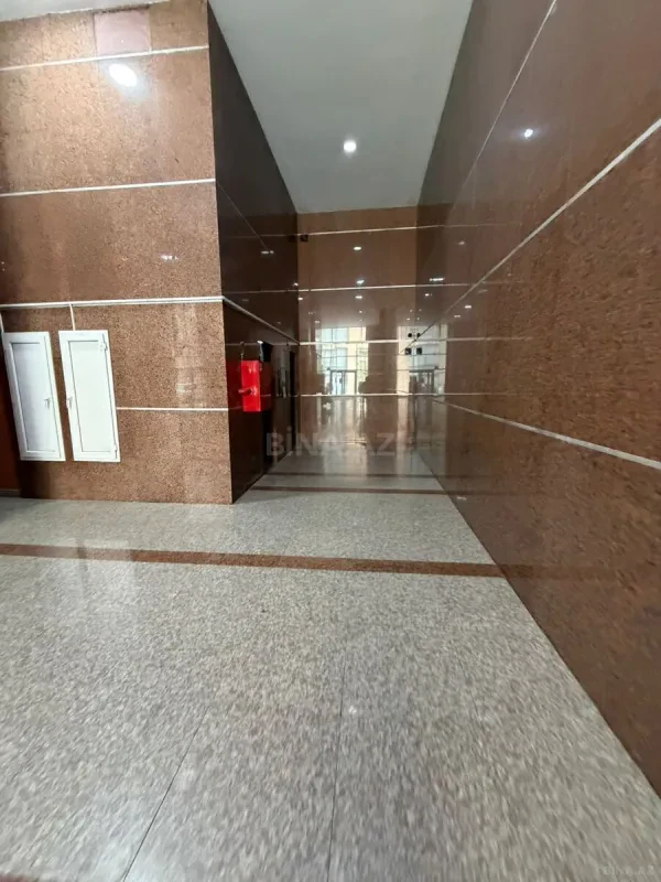 Satılır 3 otaqlı mənzil 130 m²