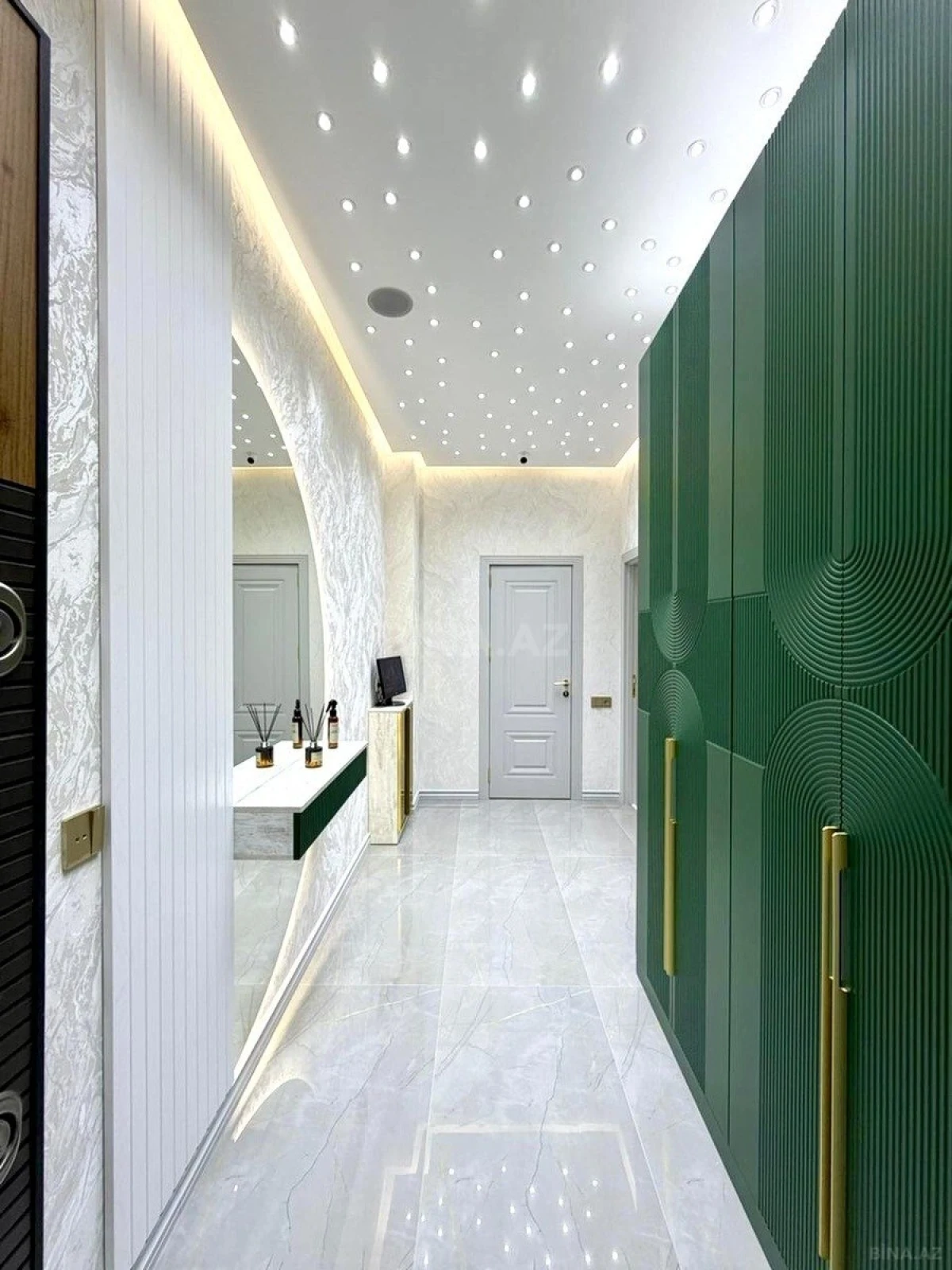 Satılır 2 otaqlı mənzil 55 m²