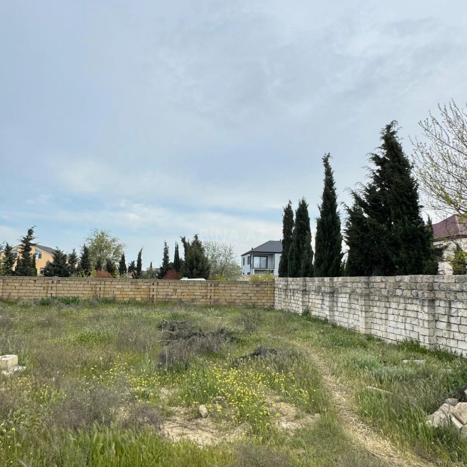 Satılır torpaq sahəsi 2.5 m²