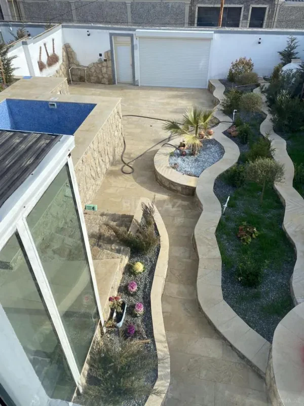 Kirayə verilir 4 otaqlı həyət evi 200 m²