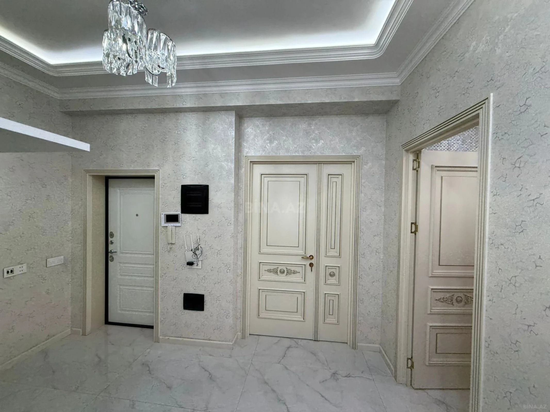 Kirayə verilir 3 otaqlı mənzil 120 m²