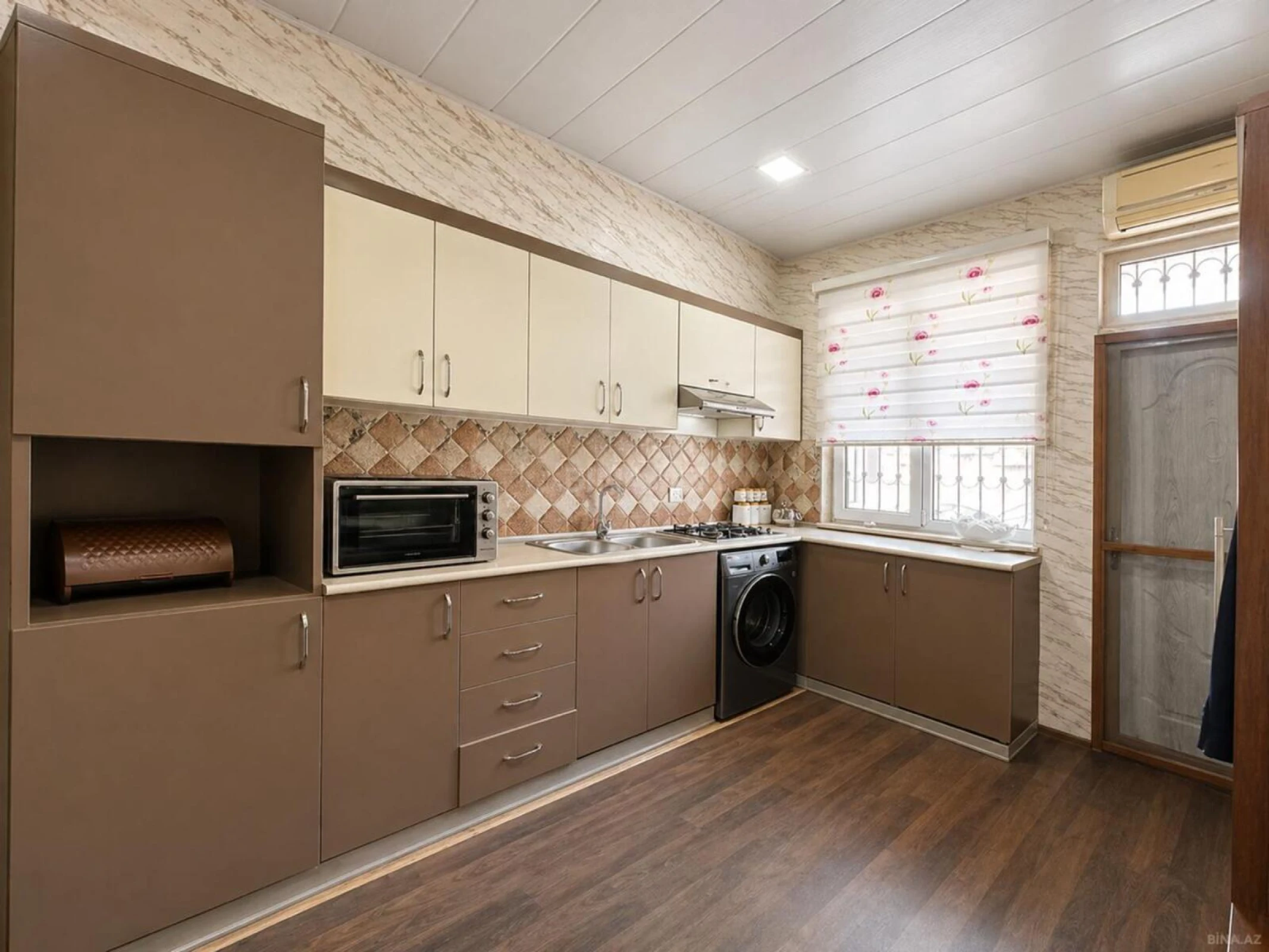 Satılır 3 otaqlı mənzil 85 m²