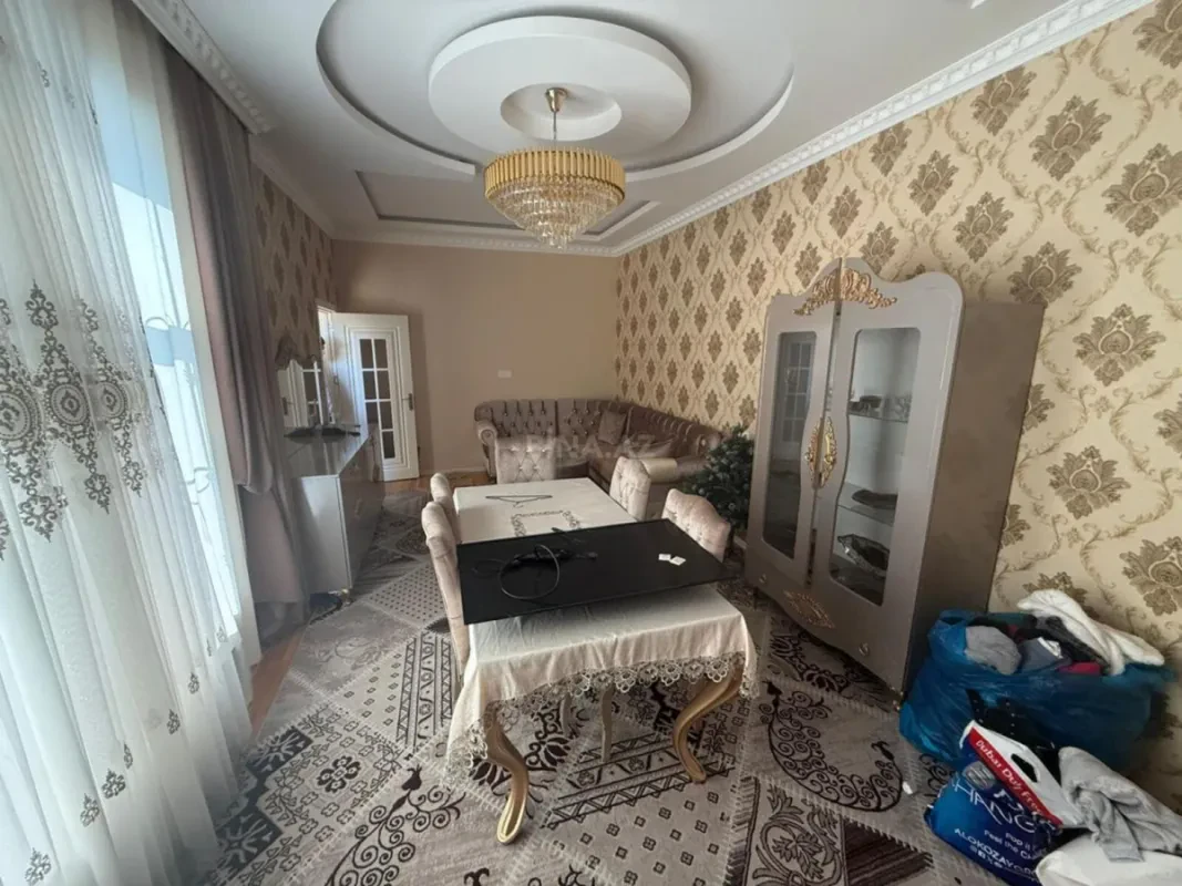 Satılır 3 otaqlı həyət evi 140 m²