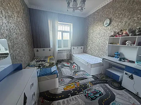 Satılır 3 otaqlı həyət evi 140 m²