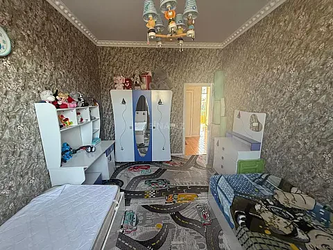 Satılır 3 otaqlı həyət evi 140 m²