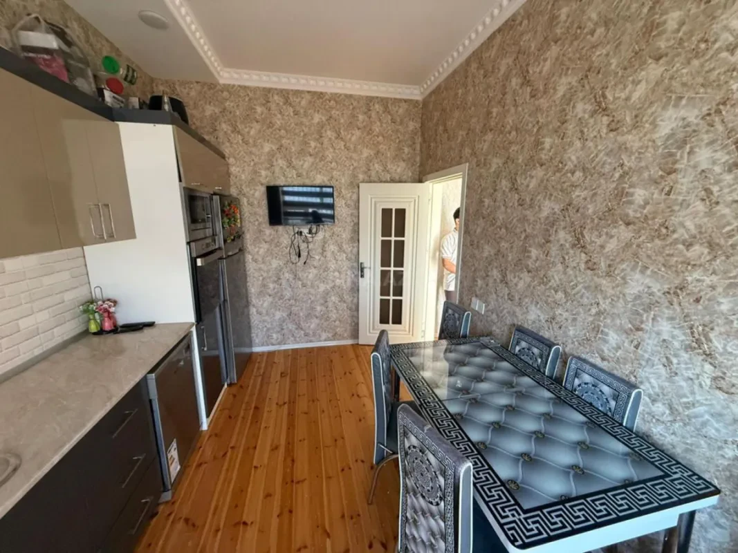 Satılır 3 otaqlı həyət evi 140 m²