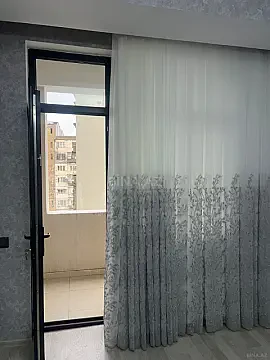 Kirayə verilir 2 otaqlı mənzil 105 m²