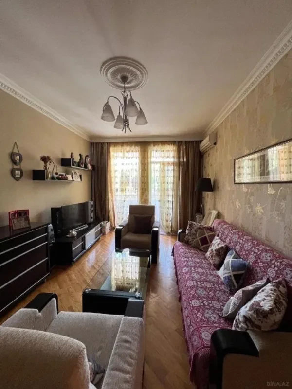 Satılır 3 otaqlı mənzil 80 m²